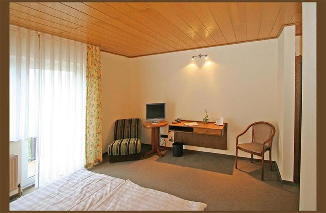Hotel Zur Krone Ronneburg  Eksteriør billede