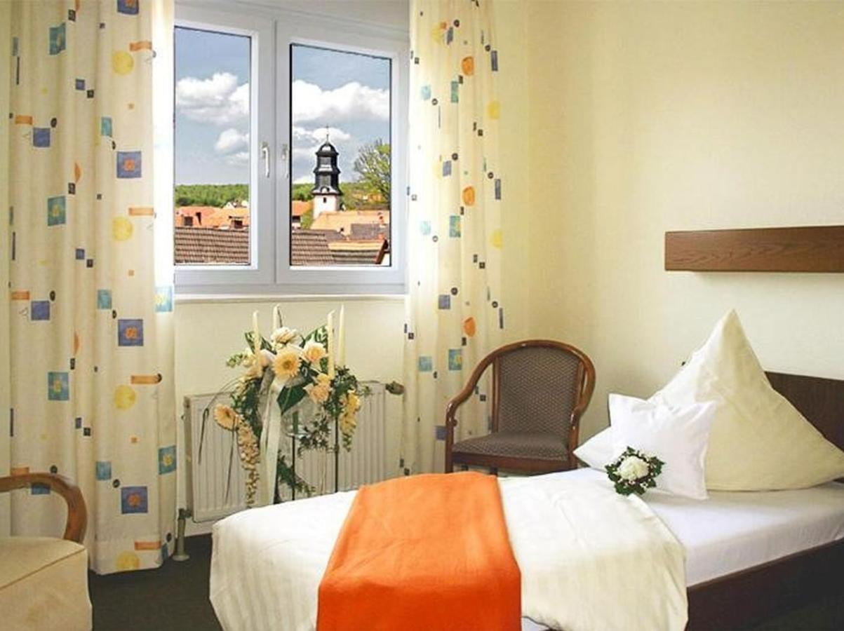 Hotel Zur Krone Ronneburg  Eksteriør billede