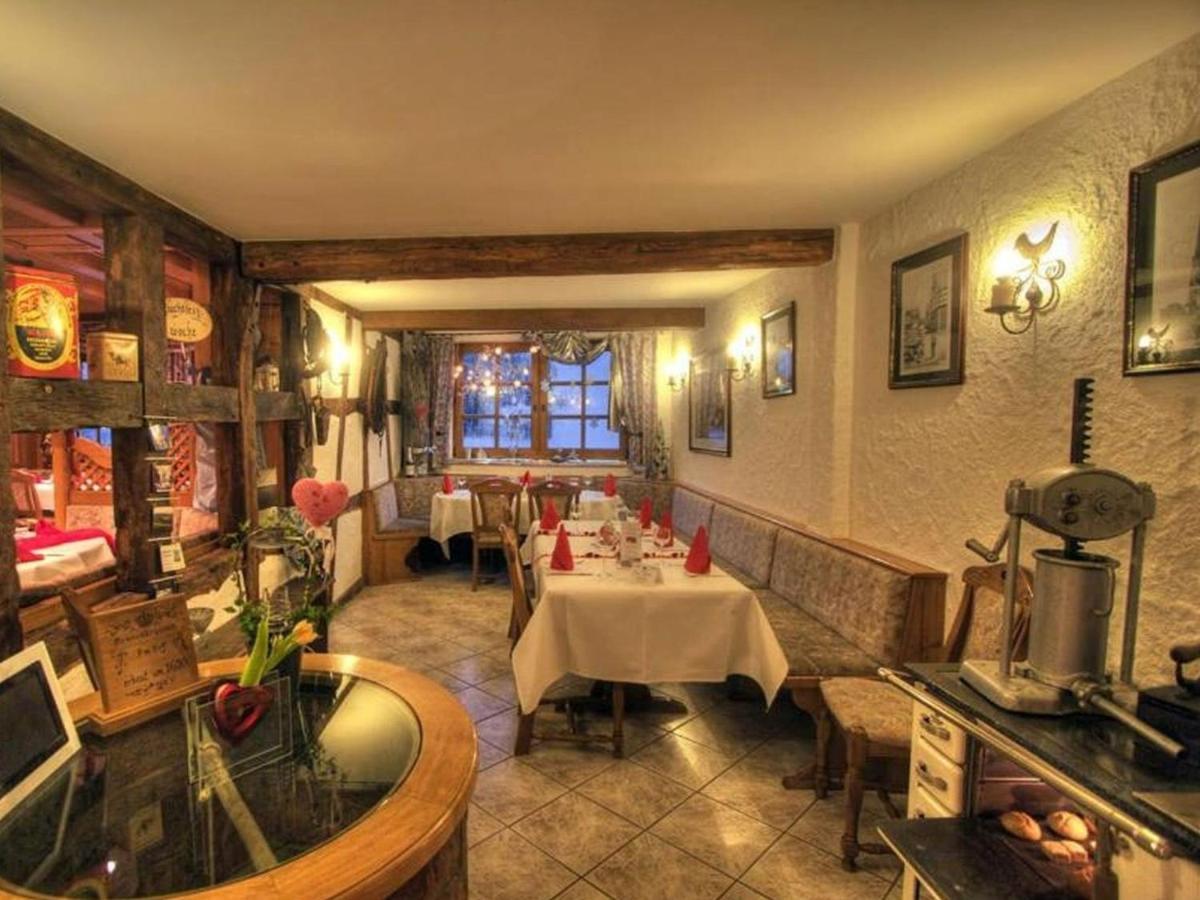Hotel Zur Krone Ronneburg  Eksteriør billede