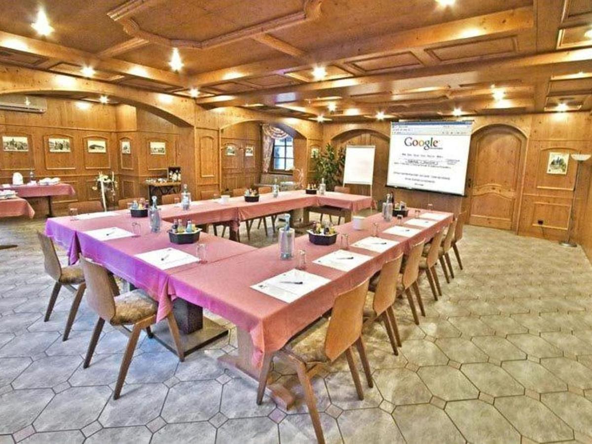 Hotel Zur Krone Ronneburg  Eksteriør billede